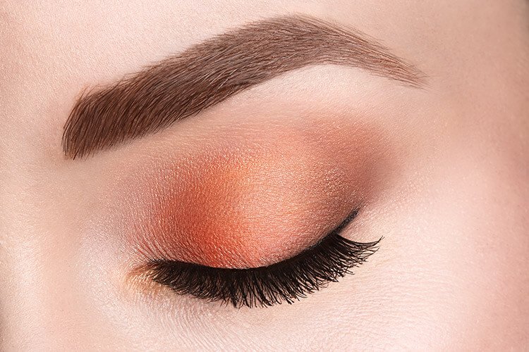 OAP MAKEUP EYES LA PETITE PALETTE MAXIMALIST DAY LOOK FAIR SKIN CLOSED